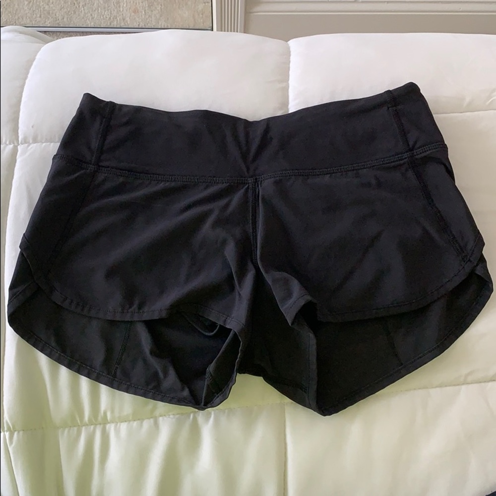 Lululemom speed up shorts 2.5” size 2 black
